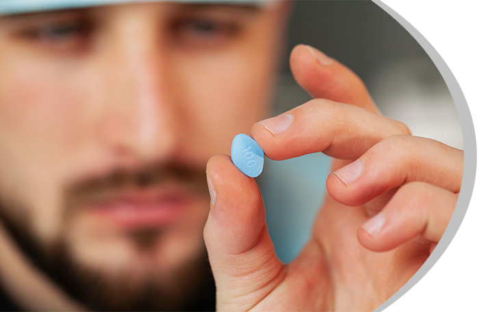 Man holding the little	Blue pill Viagra